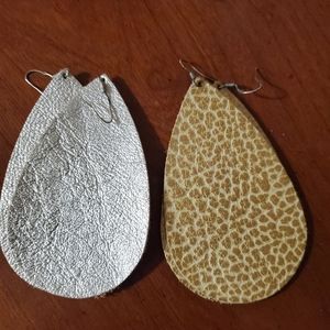 Nickel and Suede leather earrings